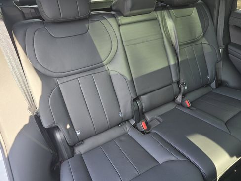 Used 2024 Land Rover Range Rover Sport Dynamic SE image 35