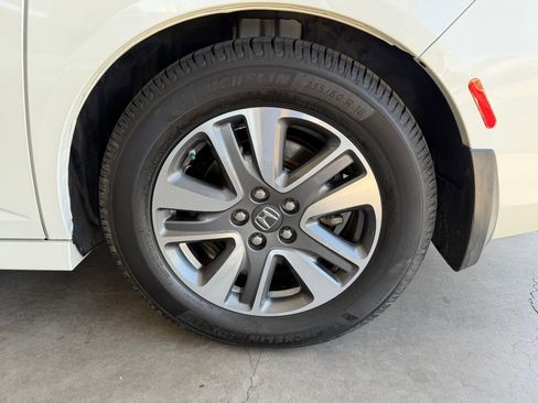 Used 2016 Honda Odyssey Touring Elite image 59