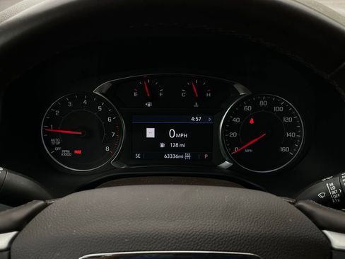 Used 2023 GMC Acadia SLT image 16