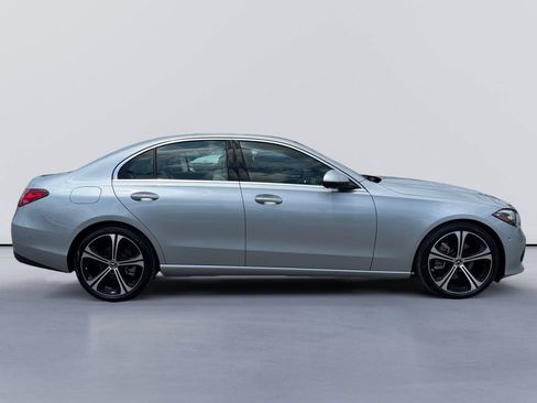 Used 2025 Mercedes-Benz C 300 4MATIC Sedan image 2