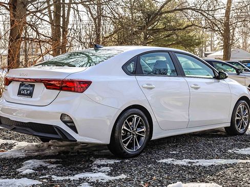 Certified 2024 Kia Forte LXS image 6