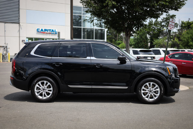 Used 2021 Kia Telluride LX AWD/4WD image 9