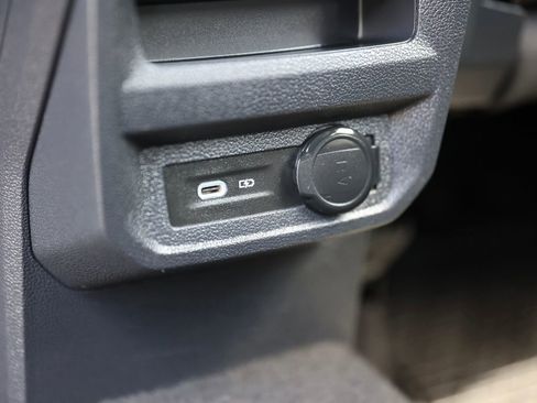 Used 2022 Volkswagen Tiguan SE R-Line AWD/4WD image 23