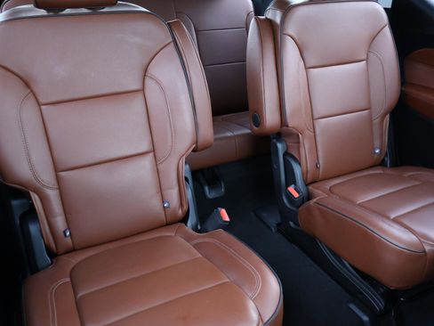 Used 2018 Chevrolet Traverse High Country image 21