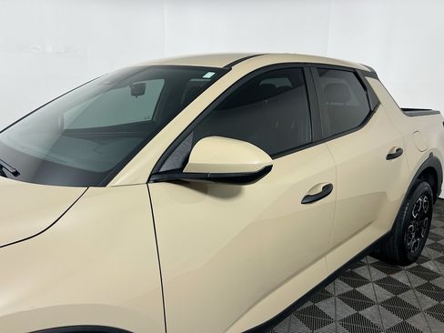 Used 2024 Hyundai Santa Cruz SE FWD image 12