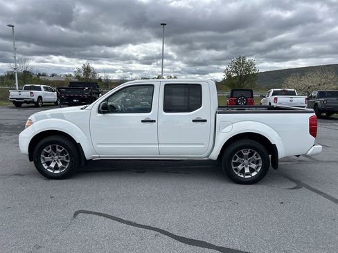 Used 2020 Nissan Frontier SV AWD/4WD image 4