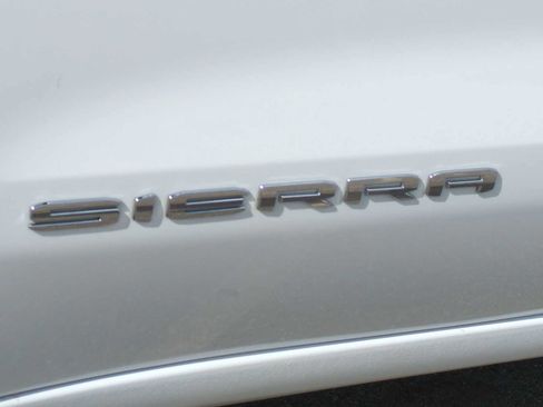 Used 2024 GMC Sierra 1500 Pro w/ Pro Value Package image 9