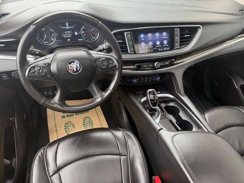 Used 2021 Buick Enclave Avenir w/ Avenir Technology Package image 17