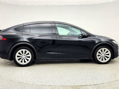 Used 2020 Tesla Model X Long Range image 4