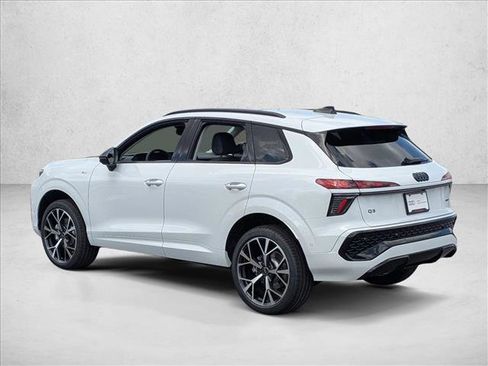 New 2026 Audi Q3 quattro 2.0T AWD/4WD image 7