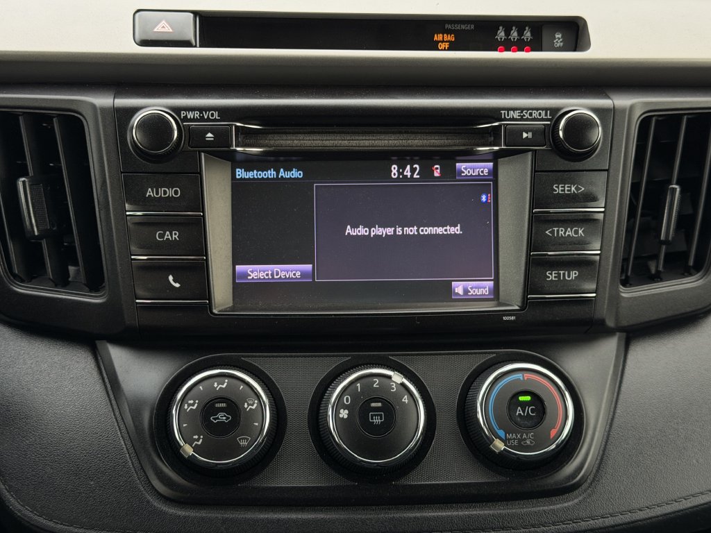 Used 2017 Toyota RAV4 LE FWD image 16