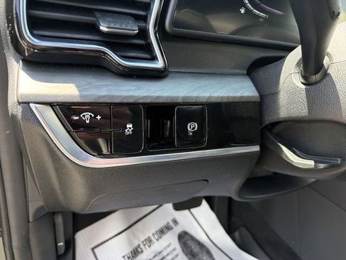 Used 2023 Kia Sportage X-Line AWD/4WD image 17