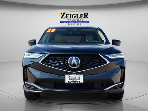 Used 2025 Acura MDX SH-AWD w/ Technology Package image 2