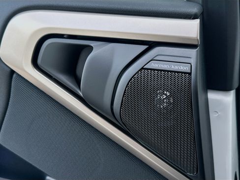 New 2025 BMW X3 xDrive30i w/ Convenience Package image 19