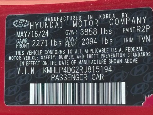 Used 2024 Hyundai Elantra Limited FWD image 39