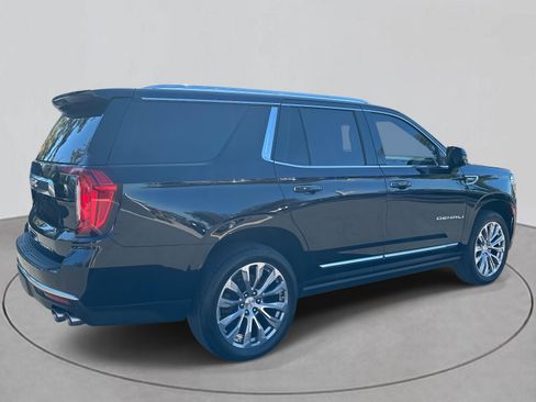 Used 2021 GMC Yukon Denali w/ LPO, Illumination Package image 6