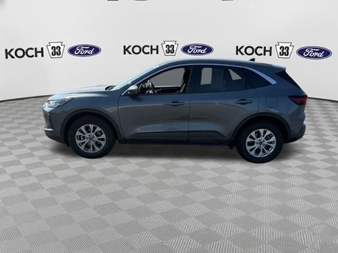 Used 2023 Ford Escape Active w/ Tech Pack #2 AWD/4WD image 4