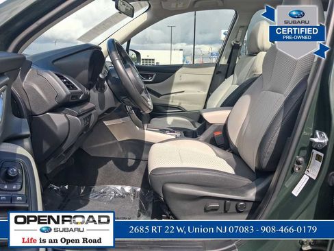 Used 2023 Subaru Forester Premium AWD/4WD image 32
