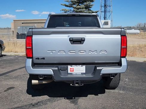 Certified 2024 Toyota Tacoma TRD Off-Road image 19