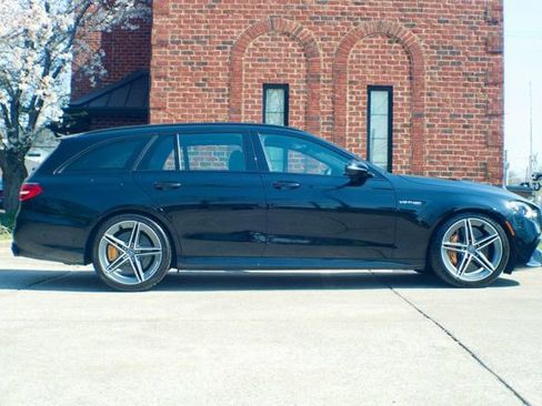 Used 2023 Mercedes-Benz E 63 AMG S image 4