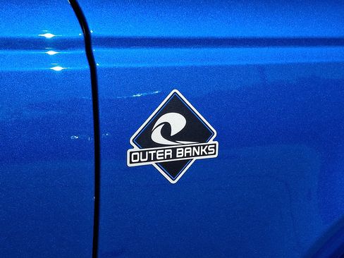 Used 2024 Ford Bronco Outer Banks image 31