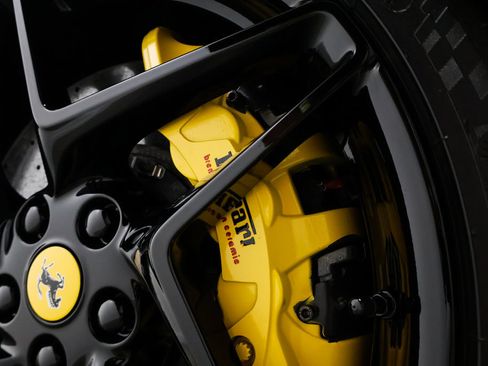 Used 2022 Ferrari F8 Tributo RWD image 77