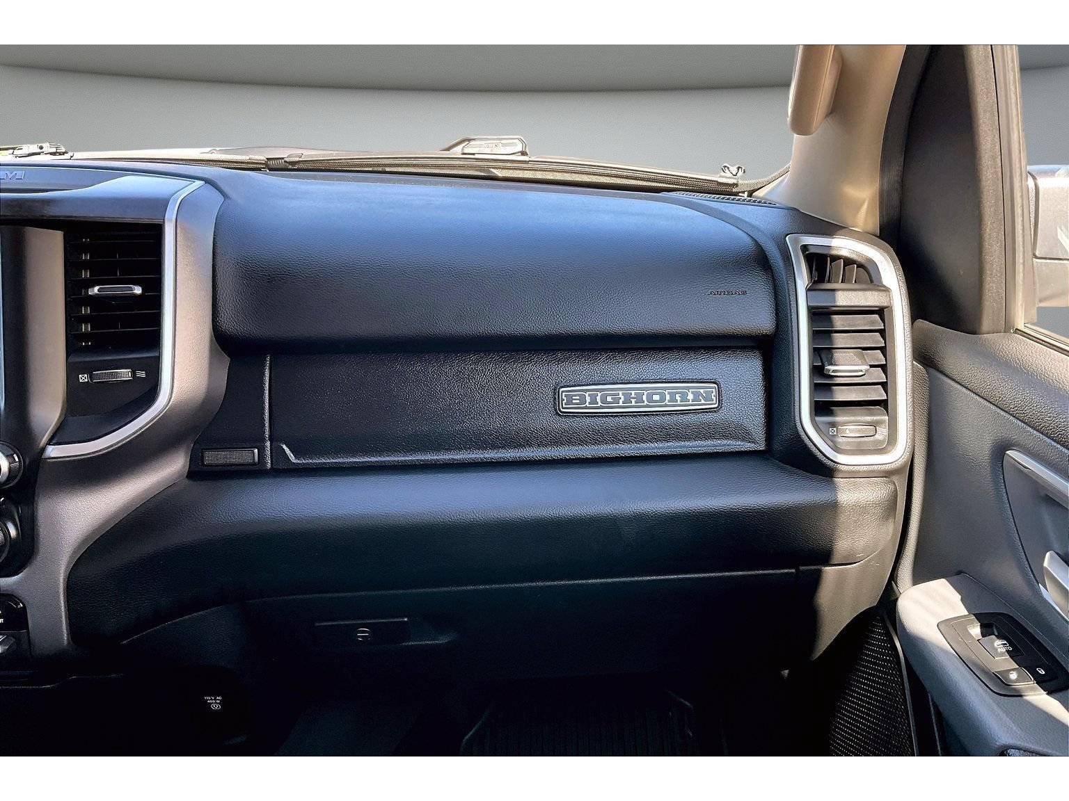 Used 2020 RAM 1500 Big Horn AWD/4WD image 47