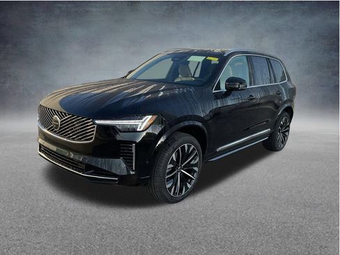 New 2026 Volvo XC90 B5 Plus w/ Protection Package Premier AWD/4WD image 3