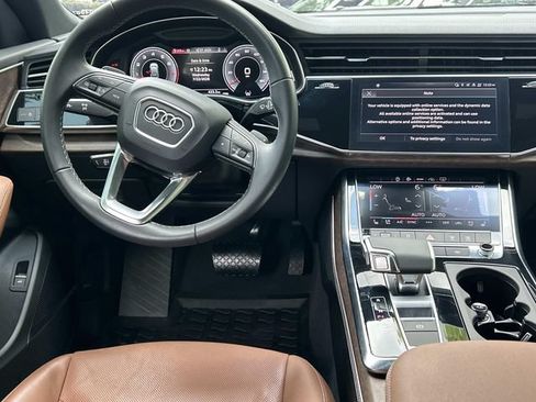 Used 2024 Audi Q8 Premium Plus AWD/4WD image 27