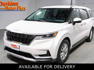 Used 2023 Kia Carnival LX video 1