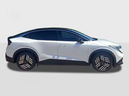New 2026 Nissan Leaf SV+ w/ Illuminated Package FWD image 4