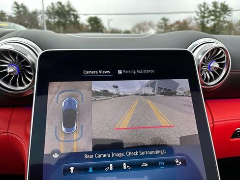 Used 2022 Mercedes-Benz SL 63 AMG 4MATIC w/ AMG Aerodynamic Package image 17