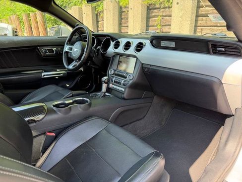 Used 2015 Ford Mustang Premium RWD image 18