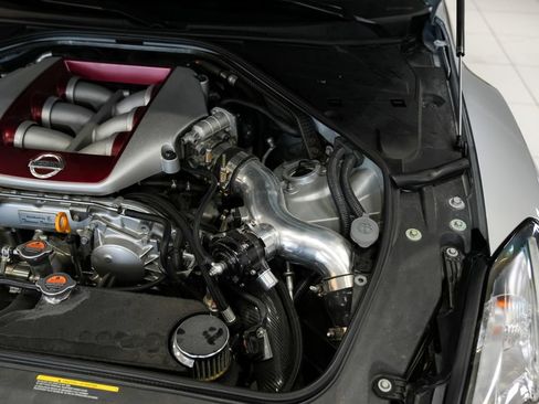 Used 2016 Nissan GT-R Premium AWD/4WD image 35