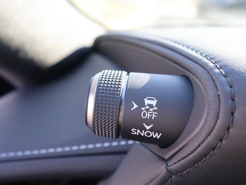 Used 2023 Lexus LS 500 w/ Luxury Package image 52