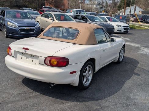 Used 1999 MAZDA MX-5 Miata image 19