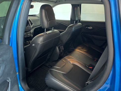 Used 2020 Jeep Cherokee Trailhawk w/ Cold Weather Group image 25