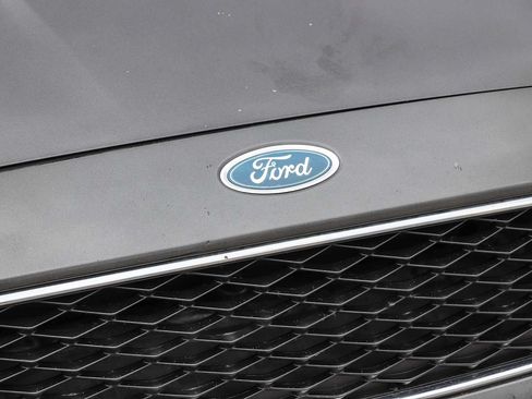 Used 2018 Ford Focus SEL FWD image 4