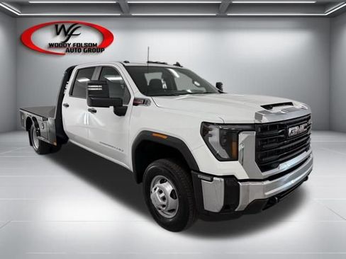 New 2026 GMC Sierra 3500 Pro w/ Convenience Package AWD/4WD image 3
