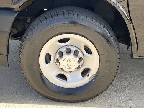 Used 2021 Chevrolet Express 2500 w/ Driver Convenience Package image 21