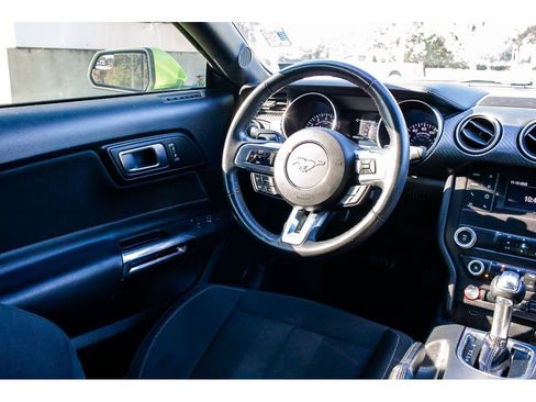 Used 2020 Ford Mustang Coupe image 11