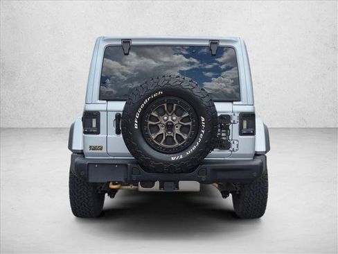 Used 2022 Jeep Wrangler Unlimited Rubicon w/ Trailer Tow Package AWD/4WD image 6