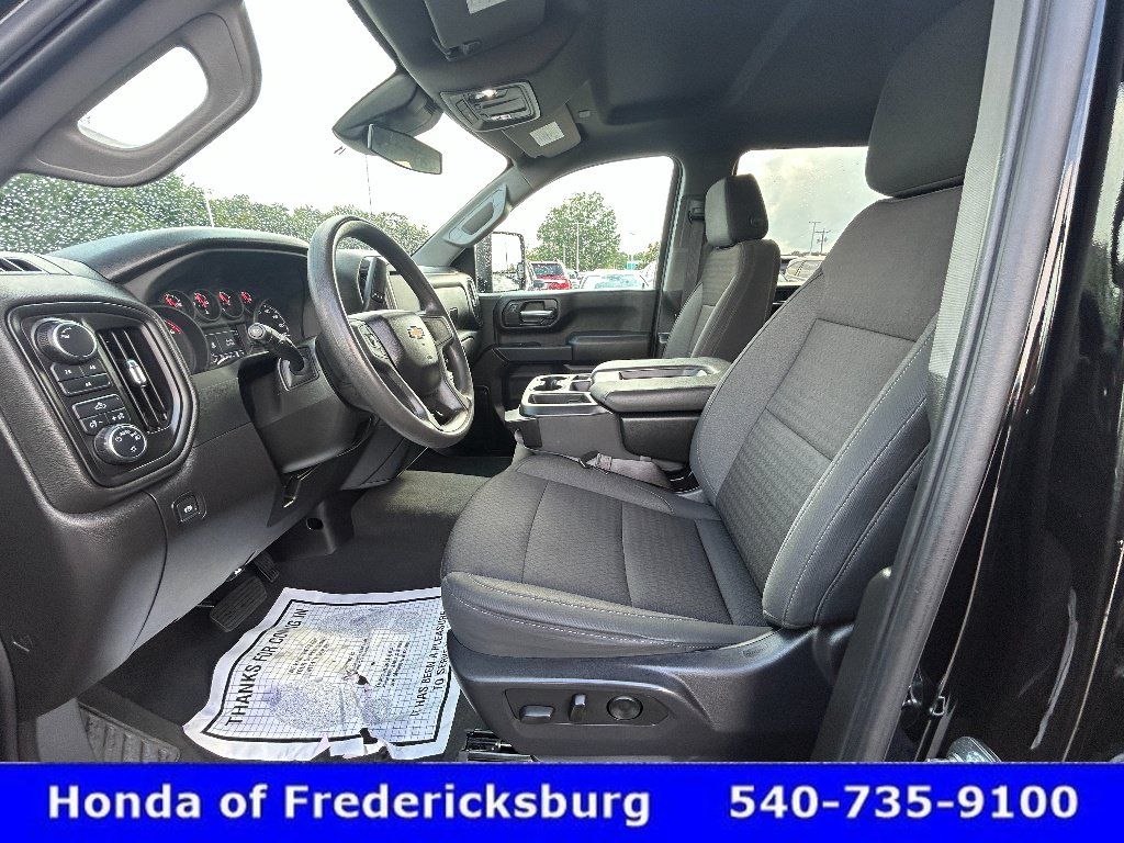 Used 2024 Chevrolet Silverado 2500 Custom w/ Custom Convenience Package AWD/4WD image 15