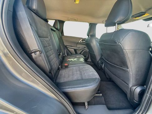 Used 2023 Mitsubishi Outlander SE AWD/4WD image 31