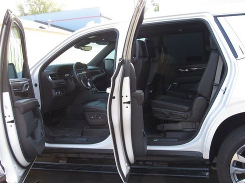 Used 2023 GMC Yukon Denali w/ Denali Reserve Package AWD/4WD image 13