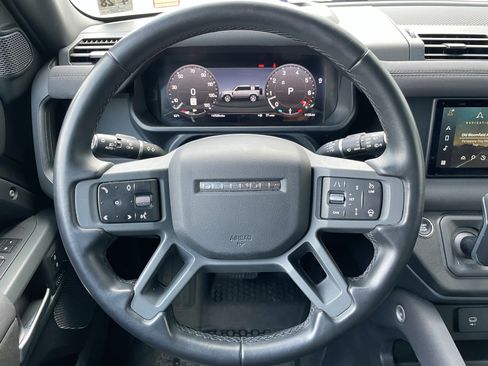 Used 2023 Land Rover Defender 110 X-Dynamic SE image 21