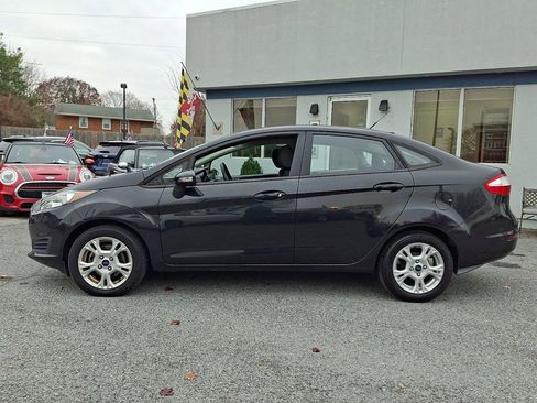 Used 2015 Ford Fiesta SE image 7