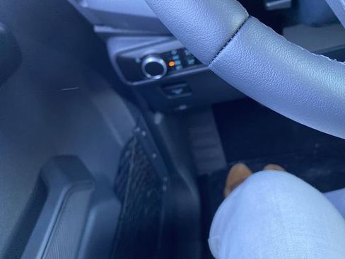 New 2025 Ford Bronco Badlands image 24