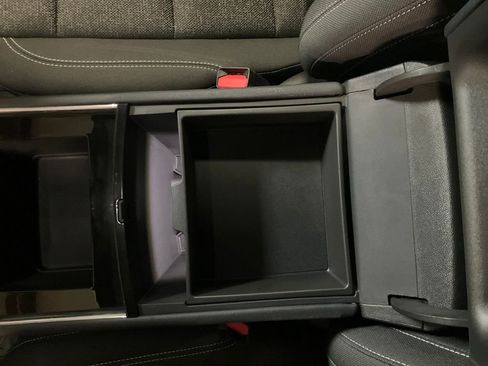 Certified 2026 Chevrolet Traverse LT w/ Driver Confidence Package image 25