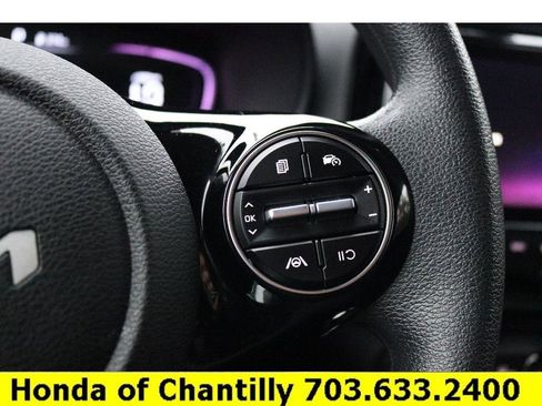 Used 2023 Kia Soul S image 13